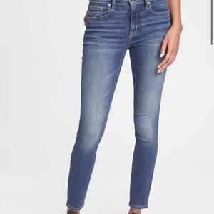 Gap Mid Rise True Skinny Jeans